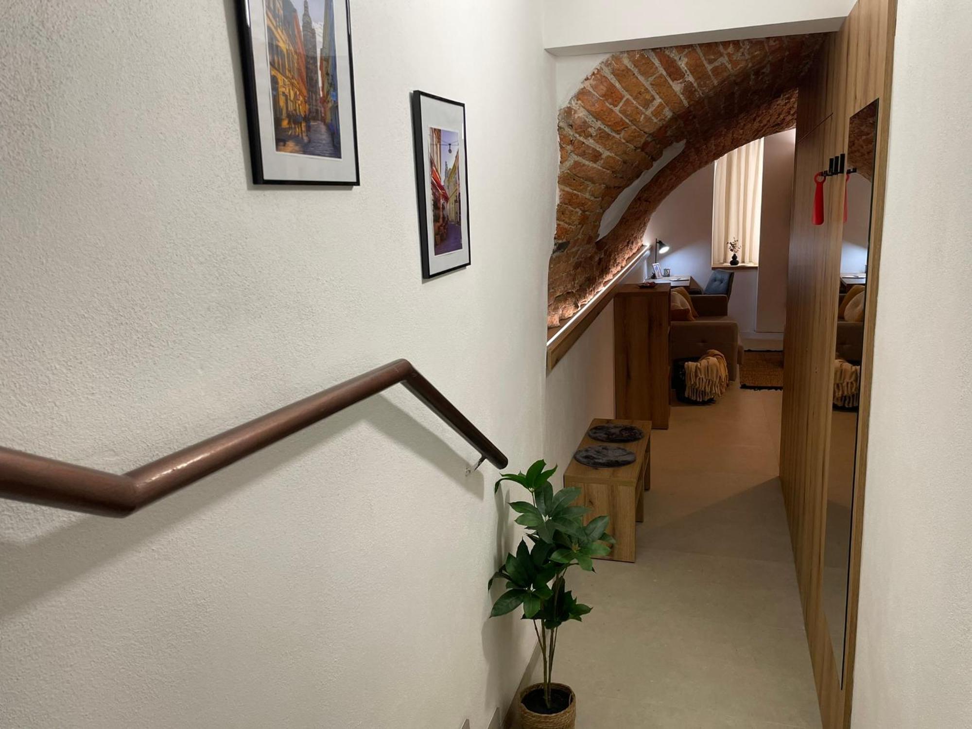 Understreet Studio With Private Parking Кошице Екстер'єр фото